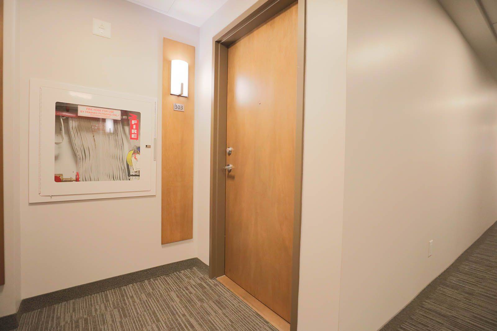 340 Plains RD E #303, Burlington, ON L7T 2C8