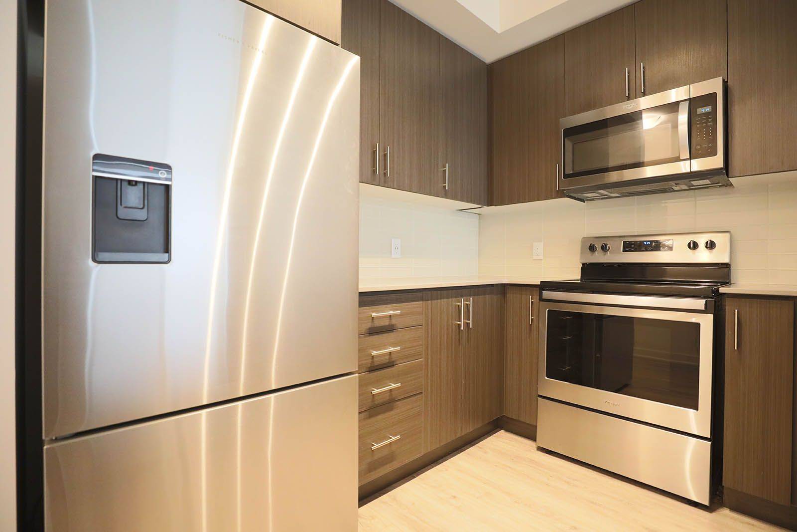 340 Plains RD E #303, Burlington, ON L7T 2C8