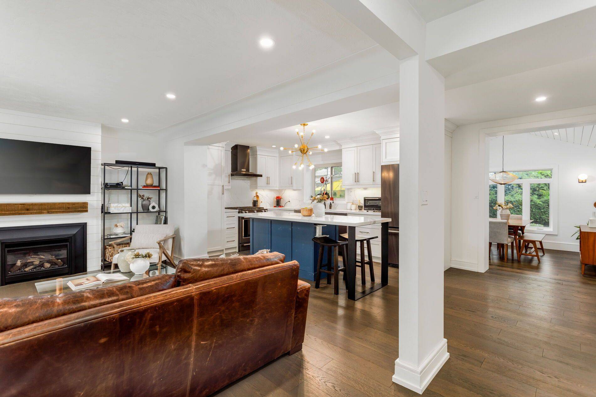 2194 Yorkshire CRES, Burlington, ON L7R 1V7