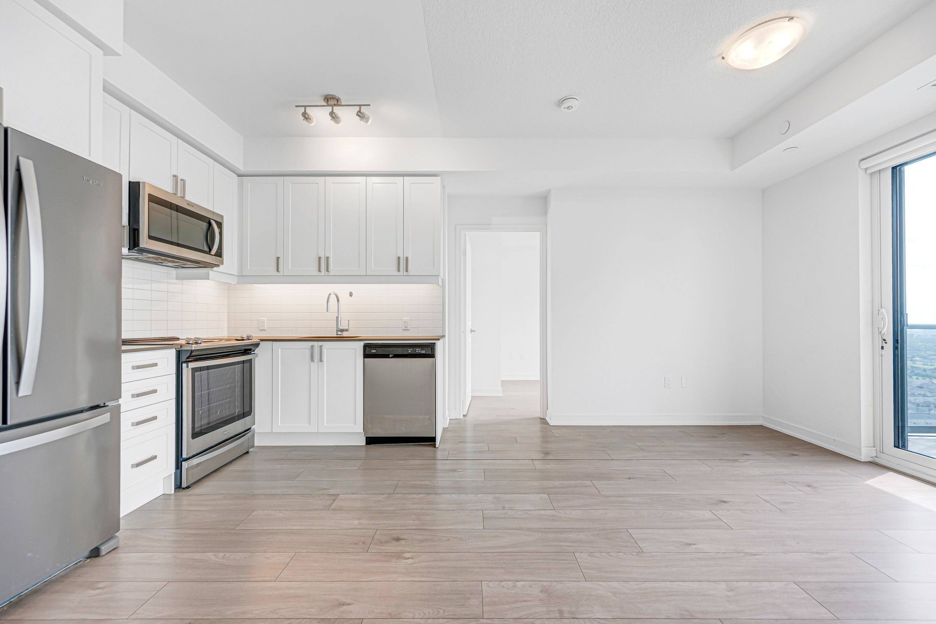 8 Nahani WAY #3320, Mississauga, ON L4Z 4J8