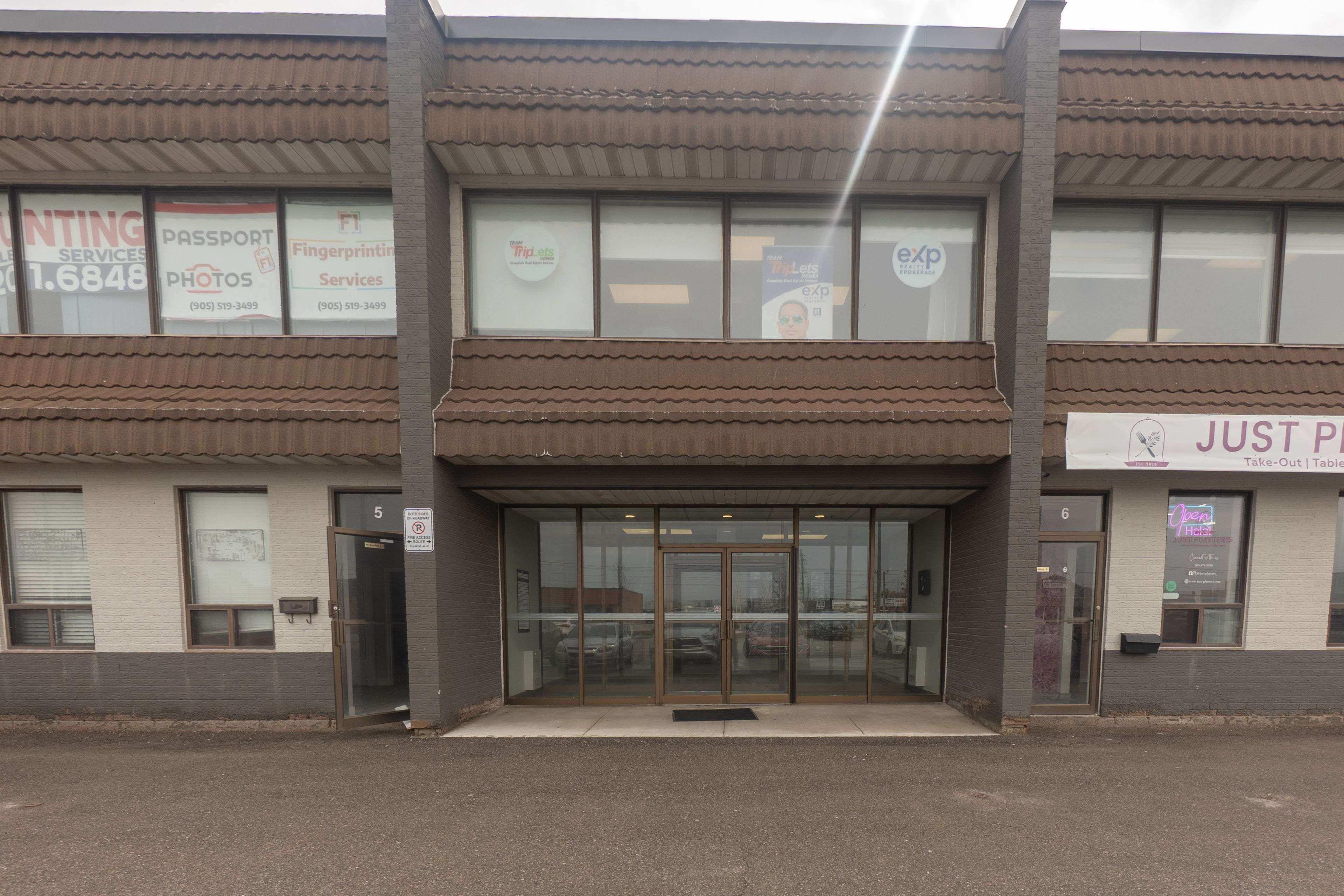 50 Steeles AVE E #213, Milton, ON L9T 4W9