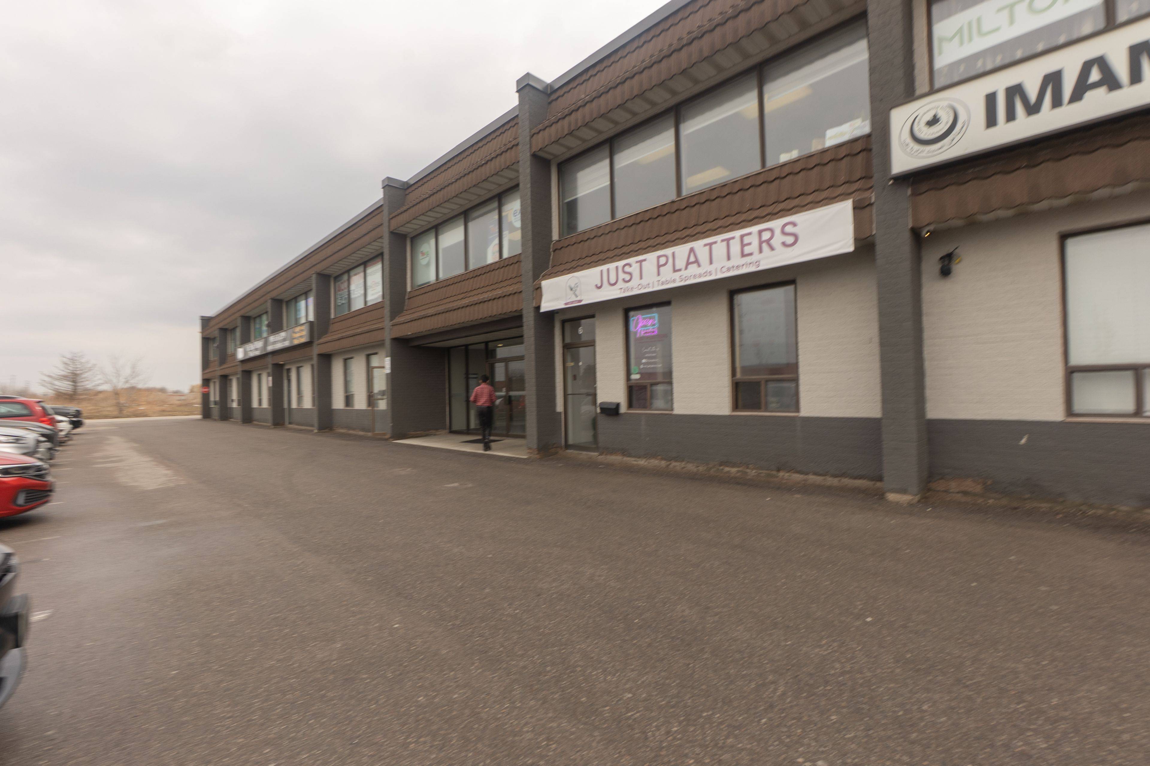 50 Steeles AVE E #213, Milton, ON L9T 4W9