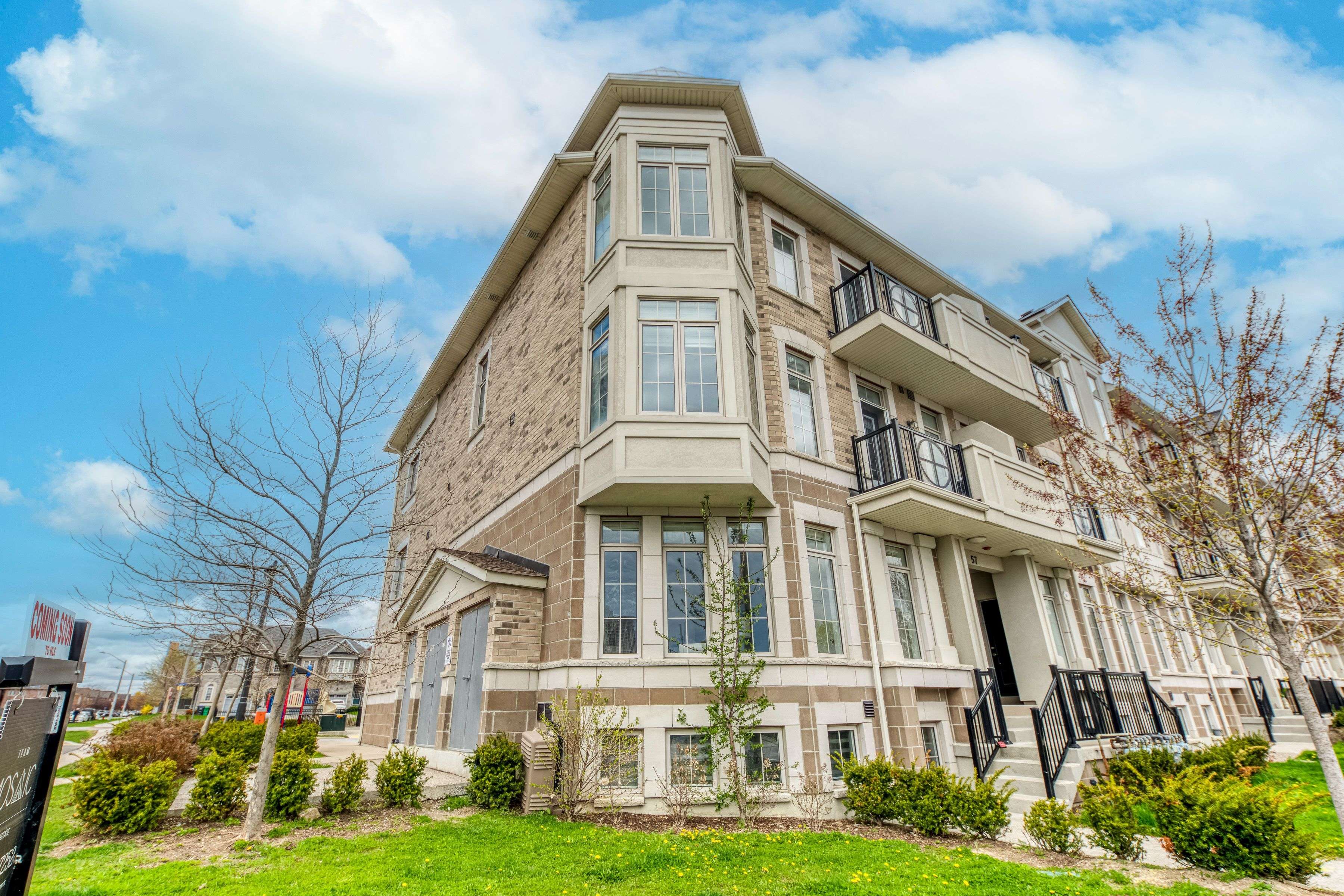 57 Armdale RD #52, Mississauga, ON L4Z 0C7