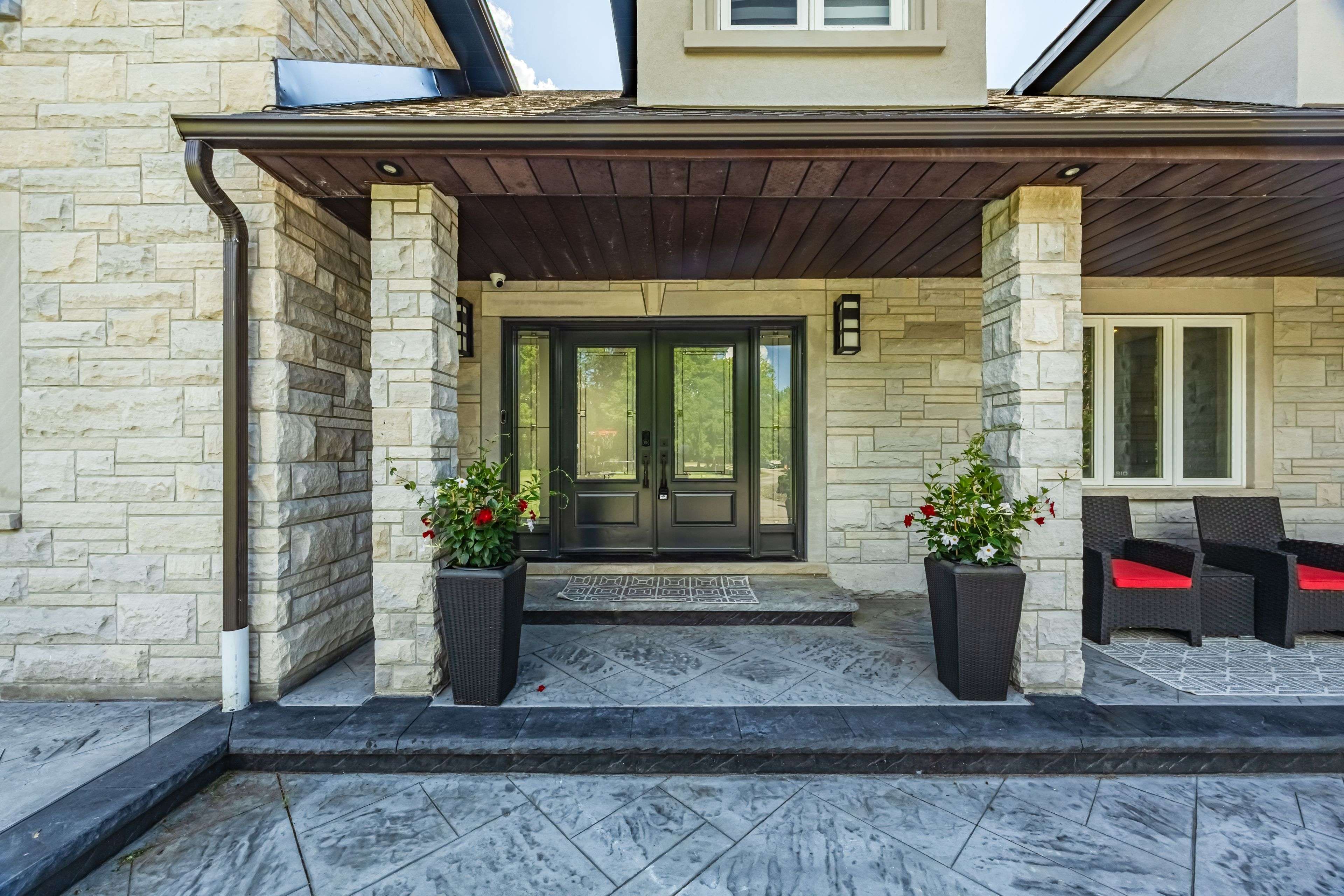 6 Country Lane DR, Caledon, ON L7E 0B4