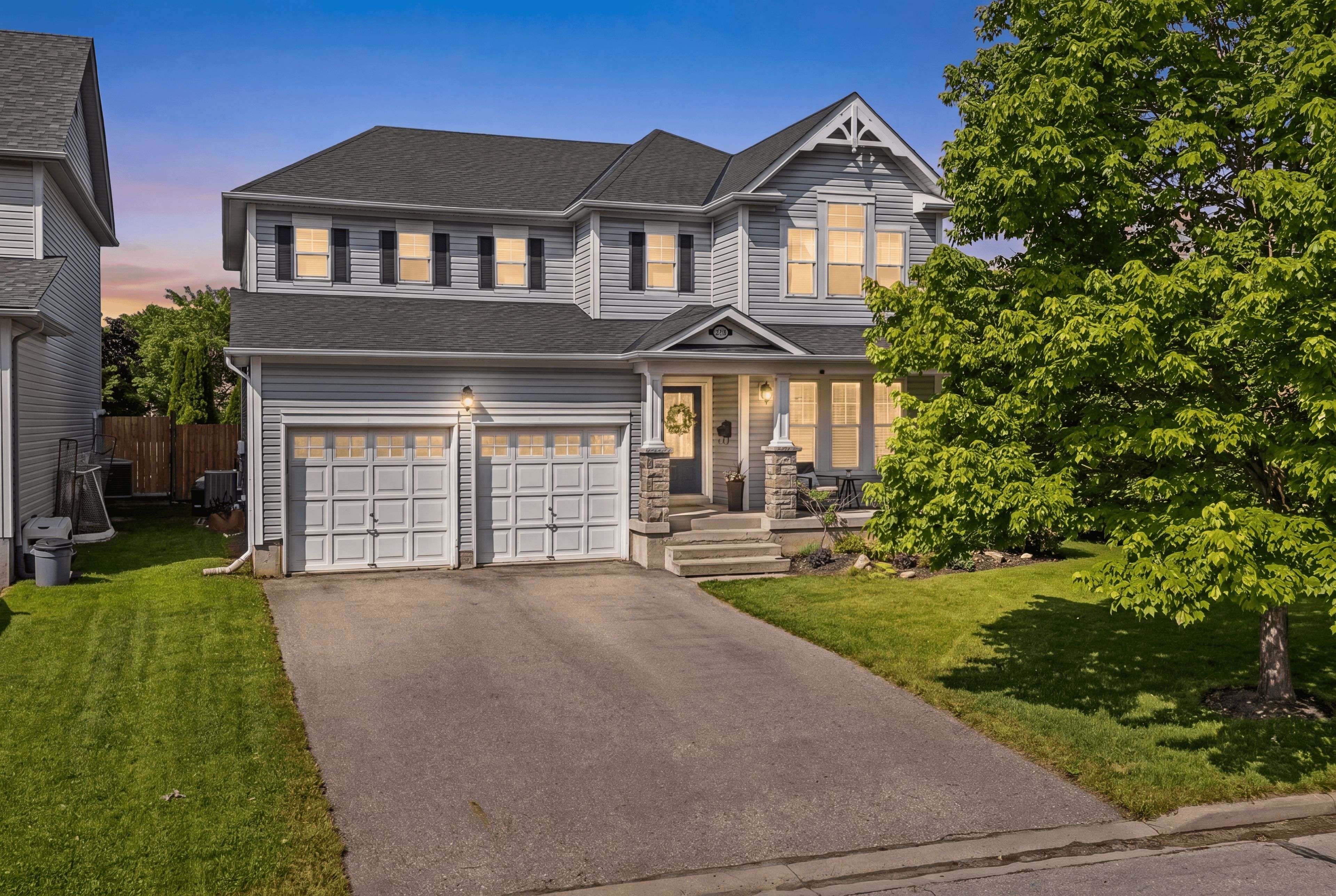 28 Brown's CRES, Halton Hills, ON L7J 3A4