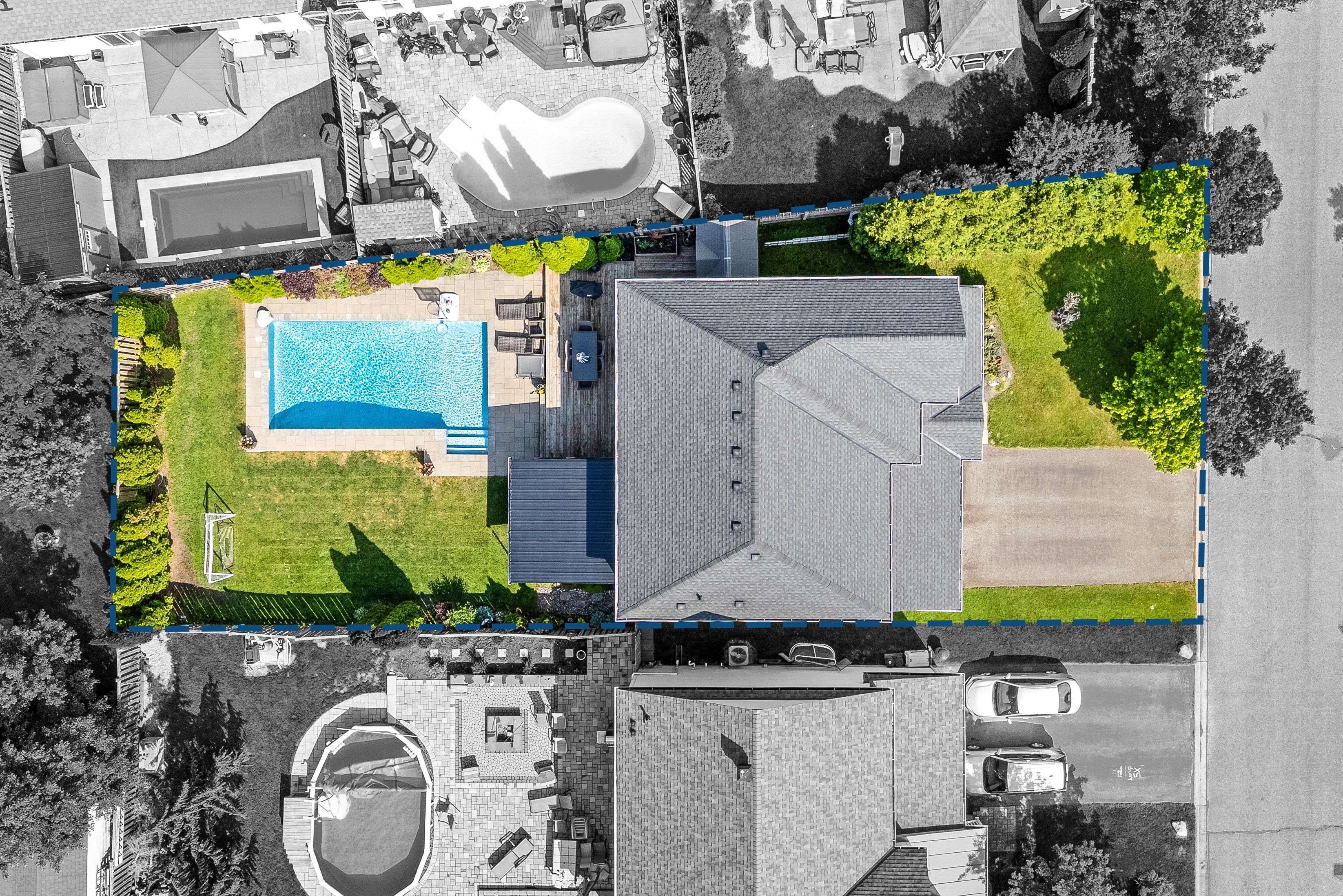 28 Brown's CRES, Halton Hills, ON L7J 3A4