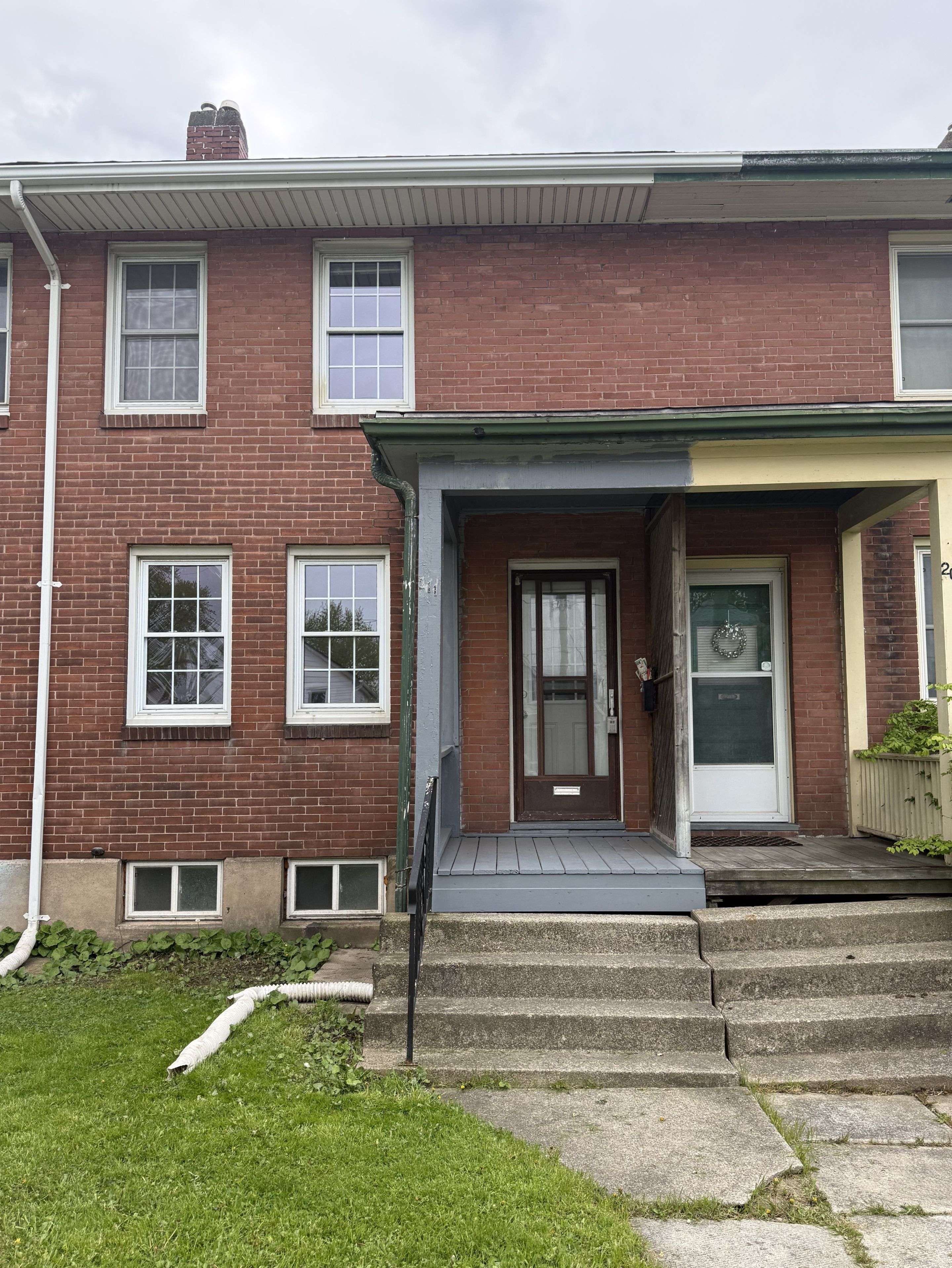 211 Lincoln ST, Welland, ON L3B 4M8