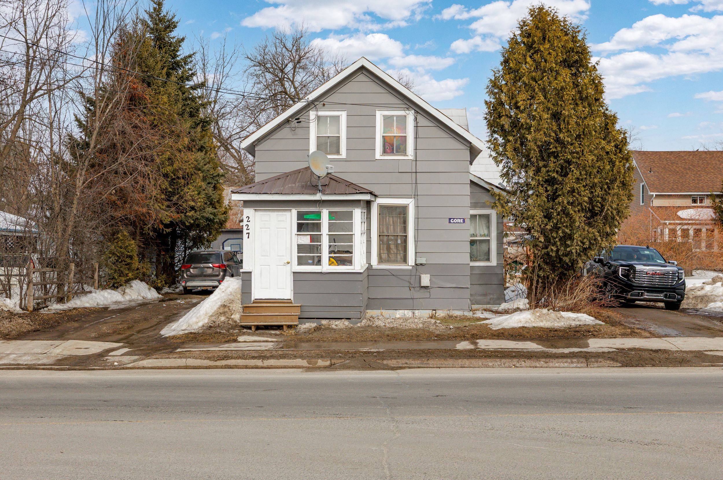 229 Gore ST E, Perth, ON K7H 1K6