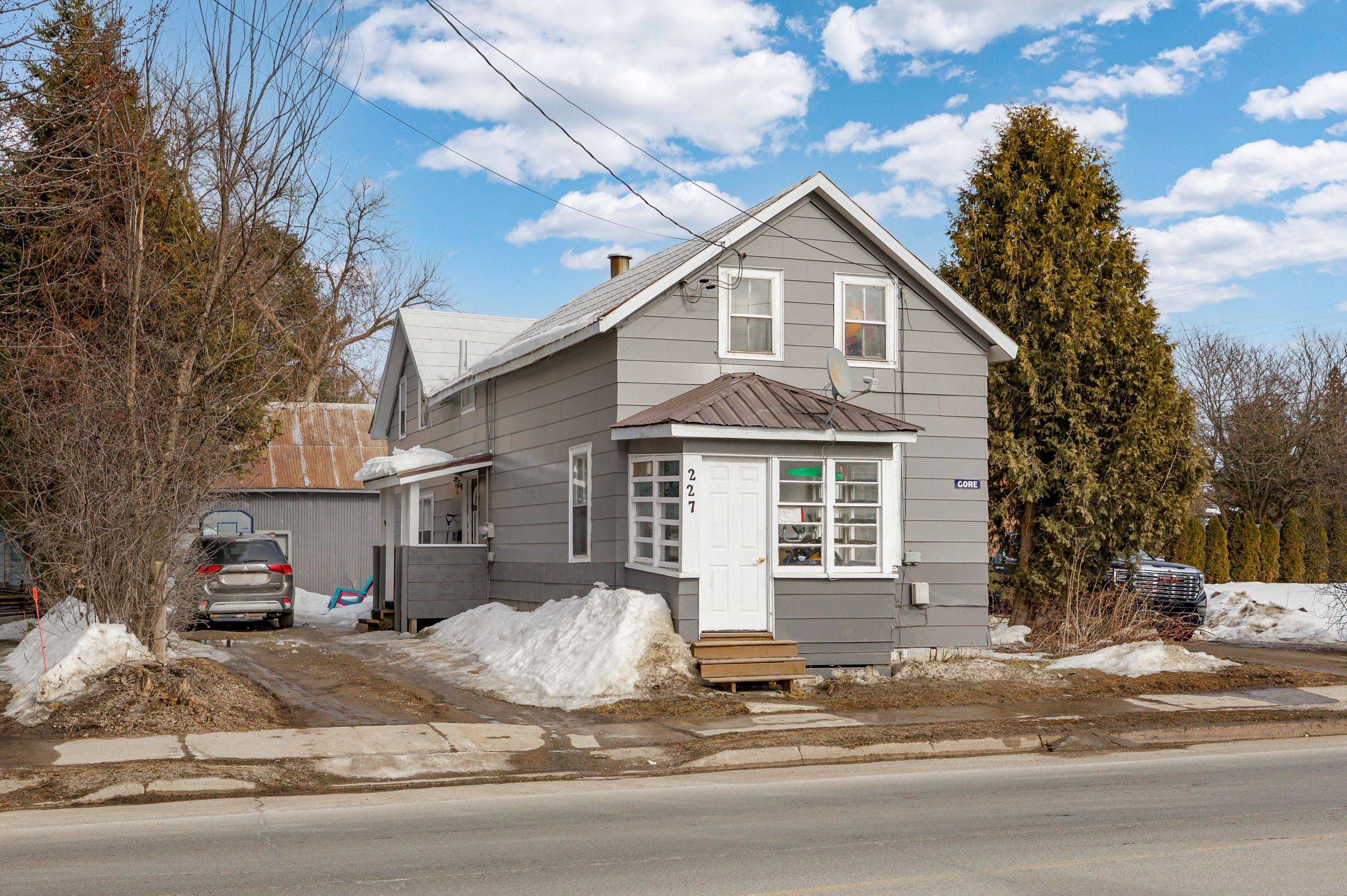 229 Gore ST E, Perth, ON K7H 1K6