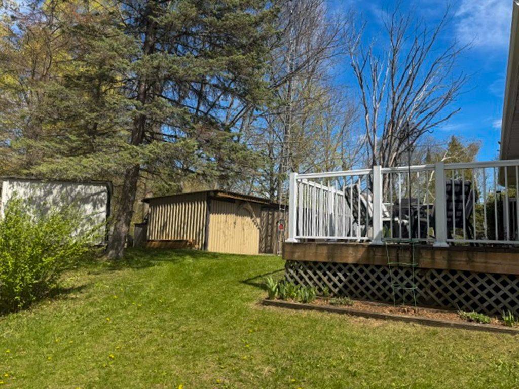 2811 Antelope TRL, Selwyn, ON K0L 2H0