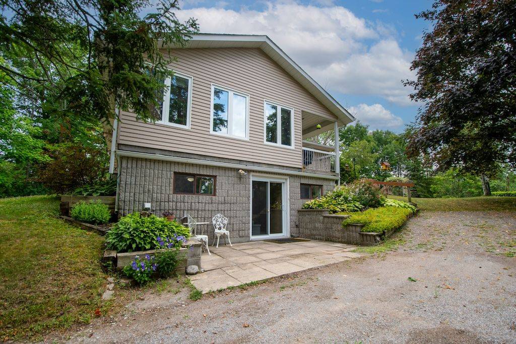 2811 Antelope TRL, Selwyn, ON K0L 2H0