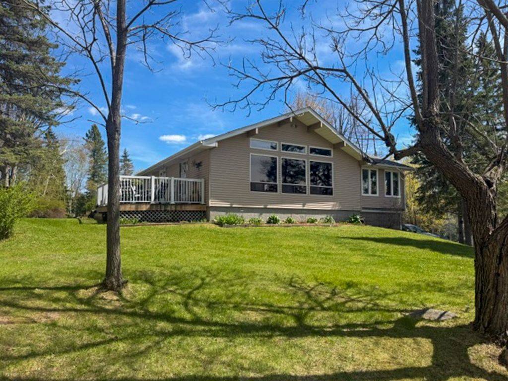 2811 Antelope TRL, Selwyn, ON K0L 2H0