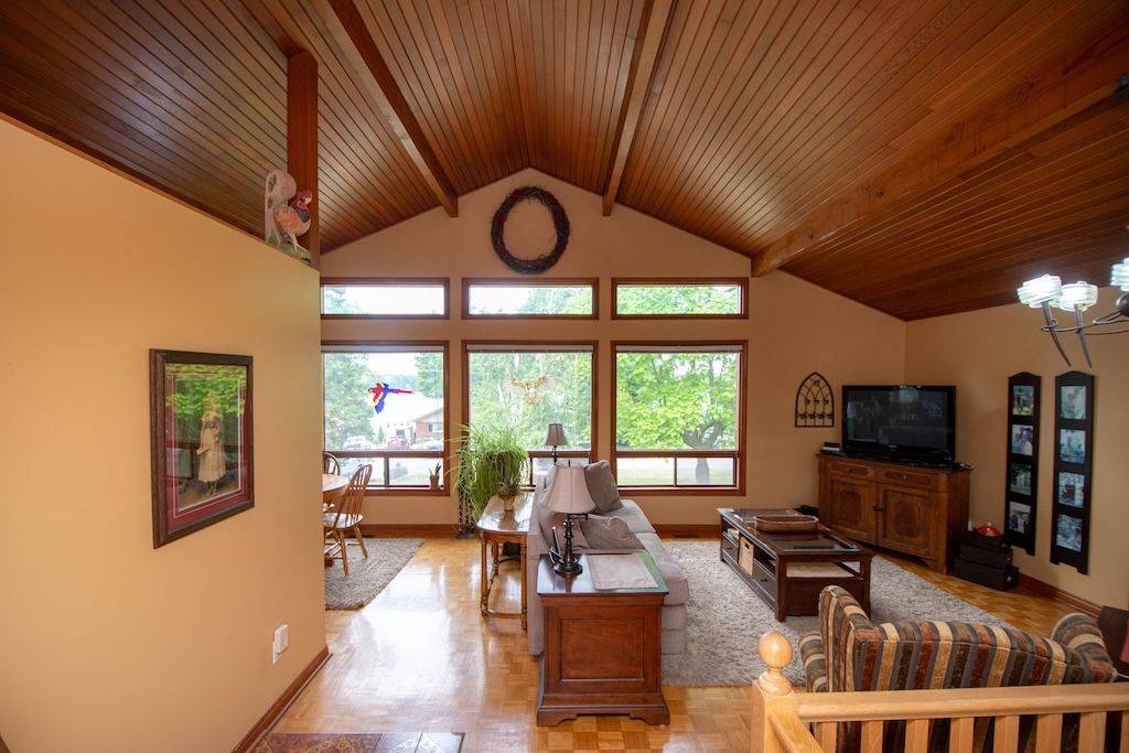 2811 Antelope TRL, Selwyn, ON K0L 2H0