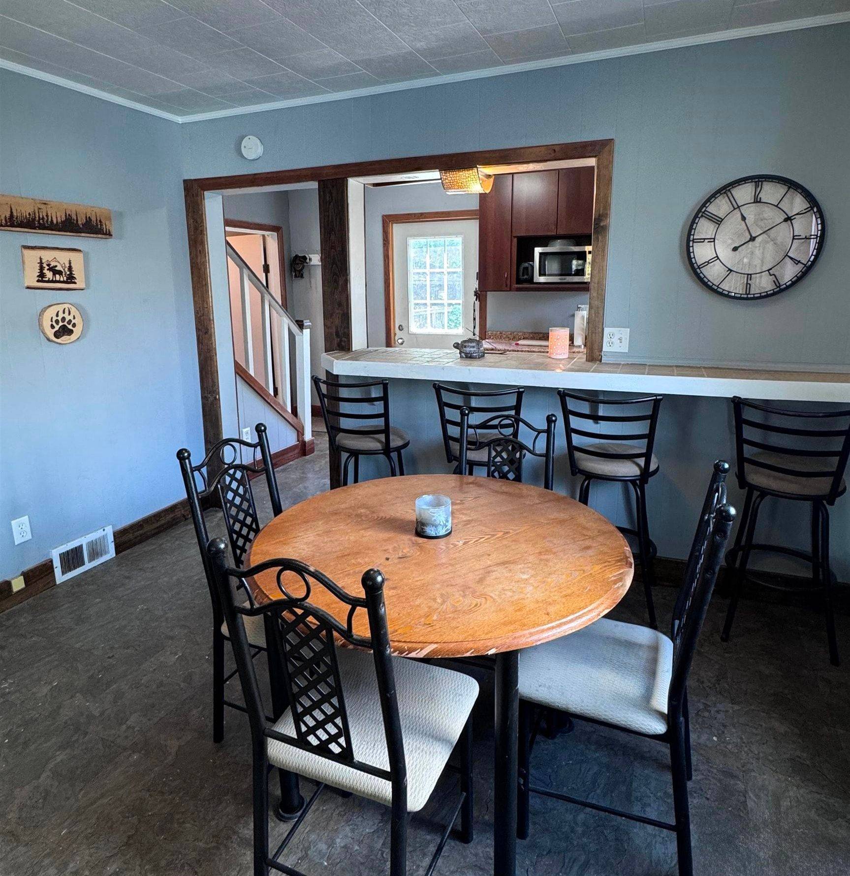 627 First ST E, Fort Frances, ON P9A 1L4