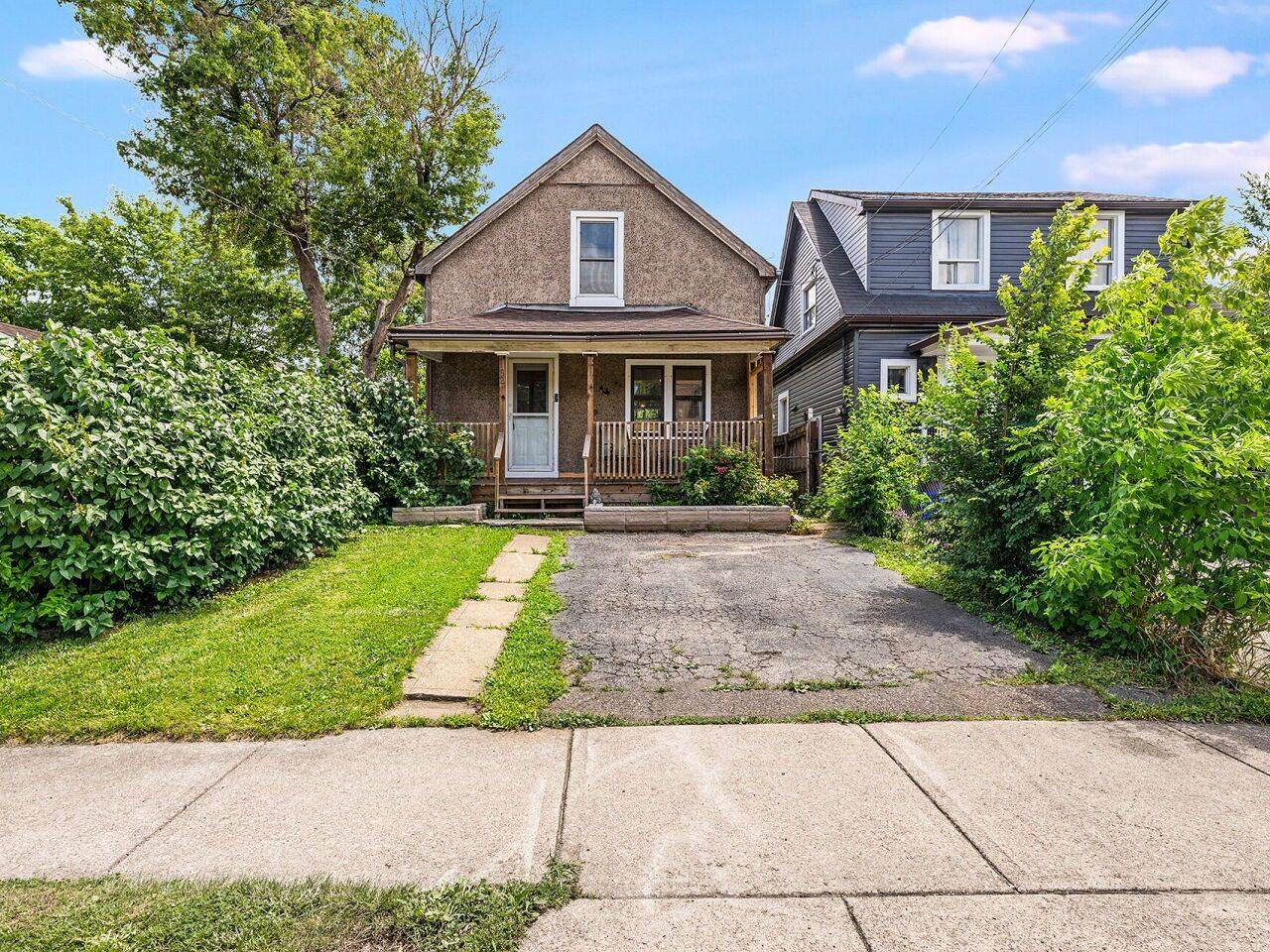 52 Stapleton AVE N, Hamilton, ON L8H 3N5