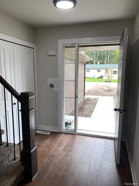 21600 Elmway Drive DR, Clinton Charter Township, MI 48035
