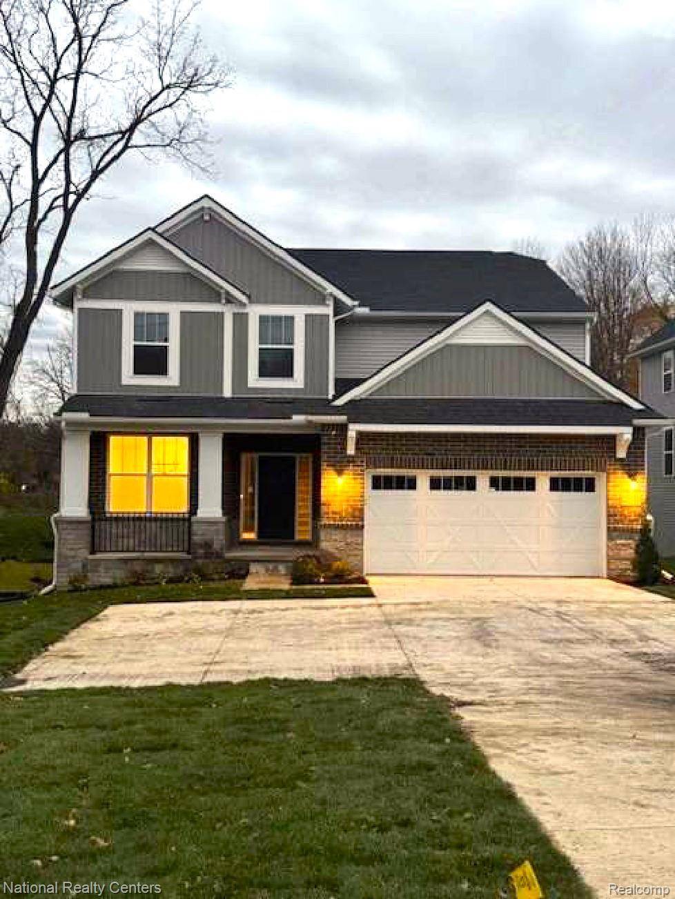 6978 Colony DR, West Bloomfield Charter Township, MI 48323