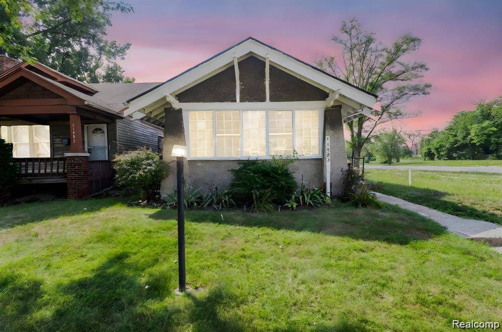 11493 Wisconsin ST, Detroit, MI 48204