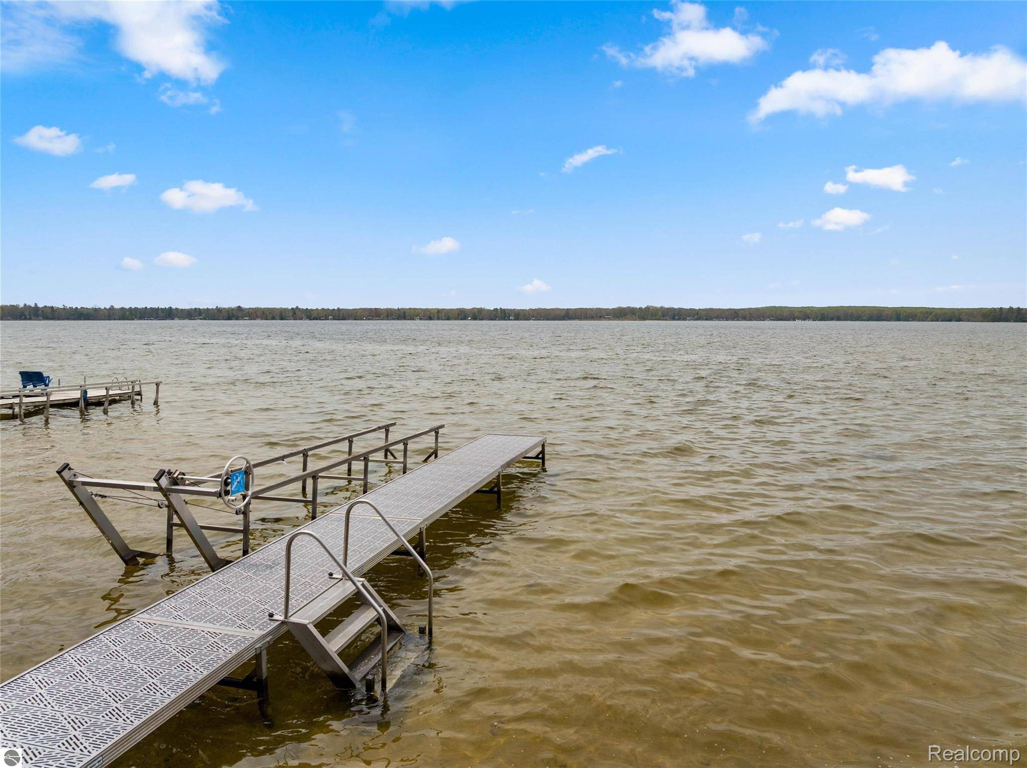 4805 E Shore DR NE, Coldsprings Township, MI 49646