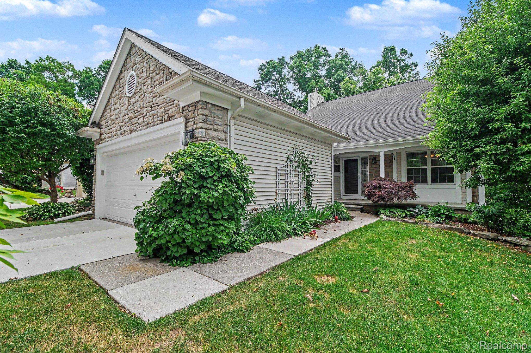 6573 Summit RDG, Independence Charter Township, MI 48346