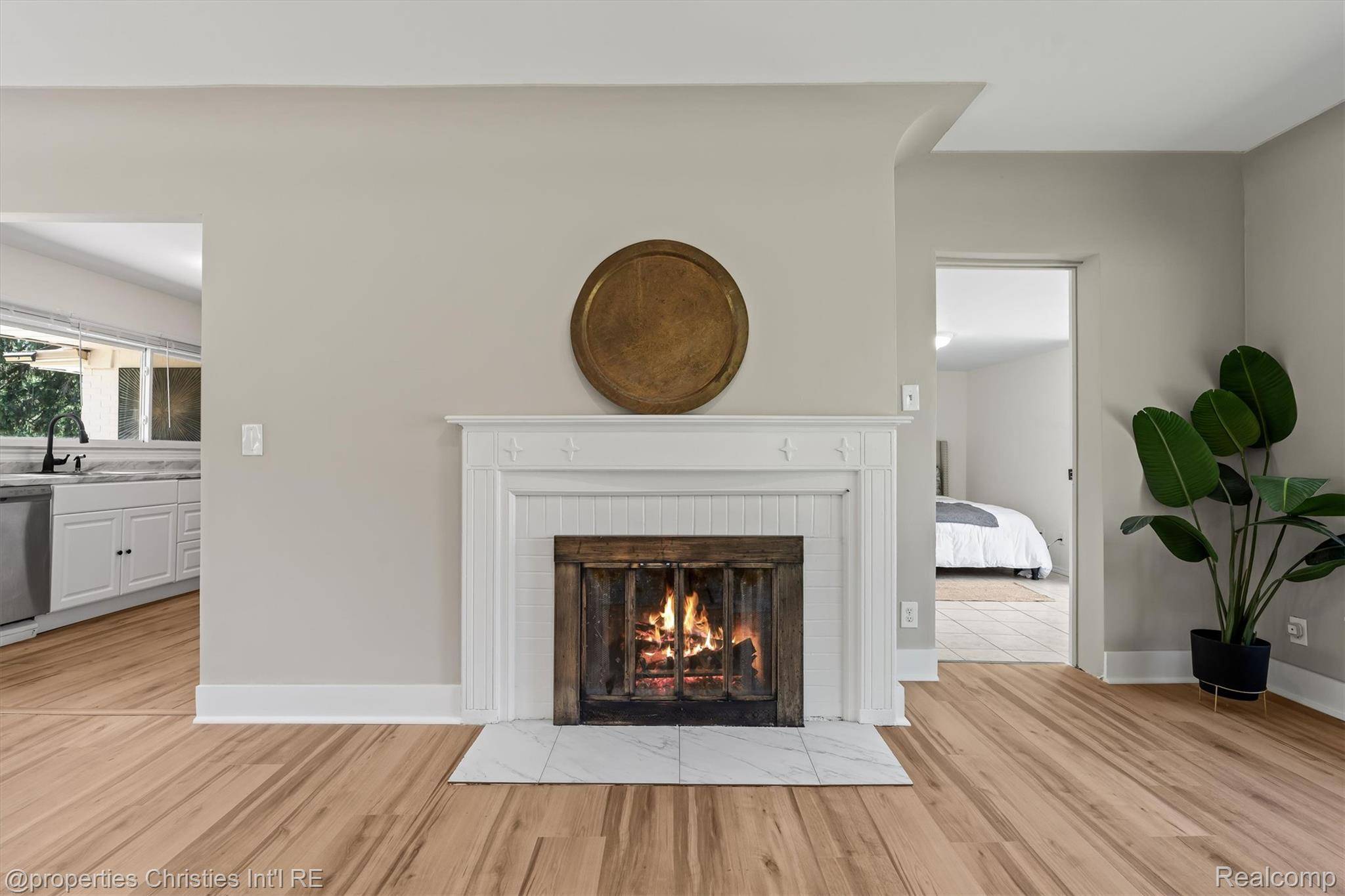 23456 Lee Baker DR, Southfield, MI 48075