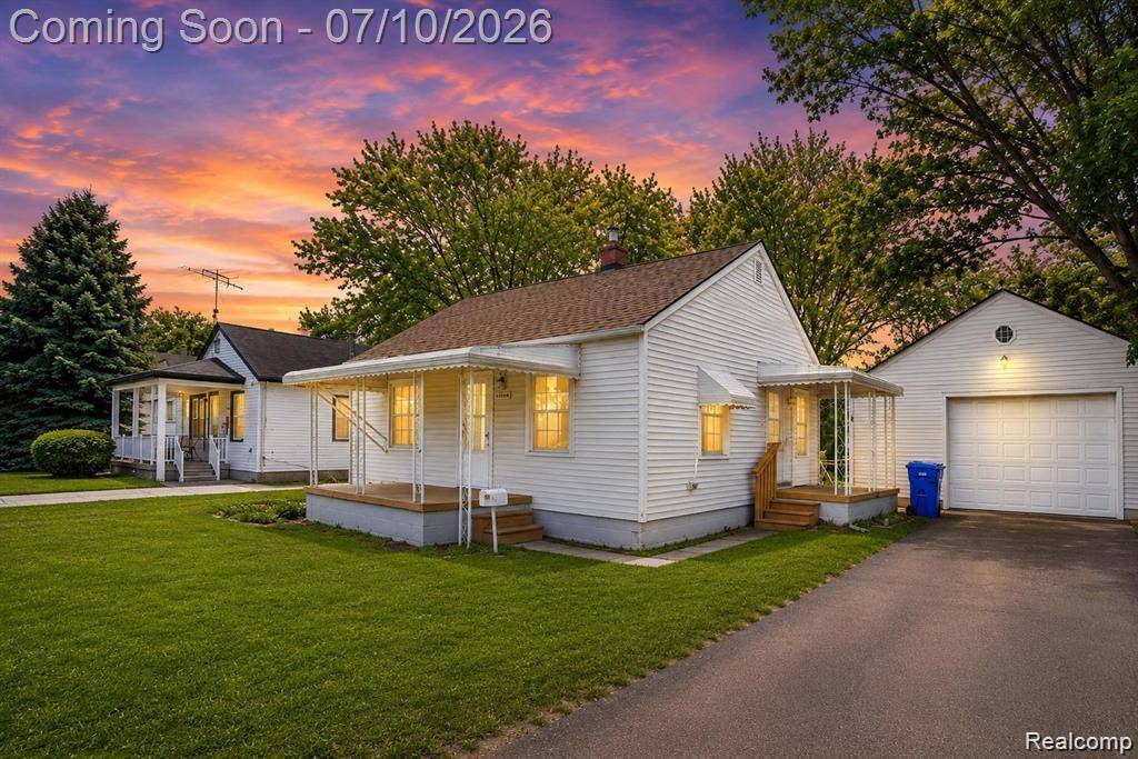 24895 Marigold AVE, Warren, MI 48089