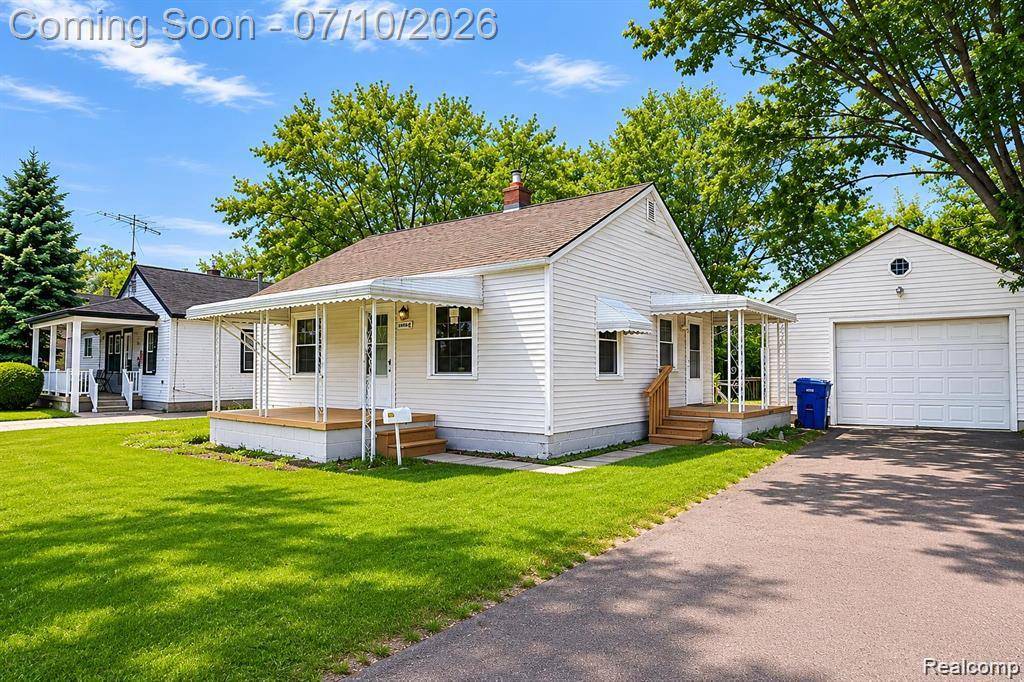 24895 Marigold AVE, Warren, MI 48089