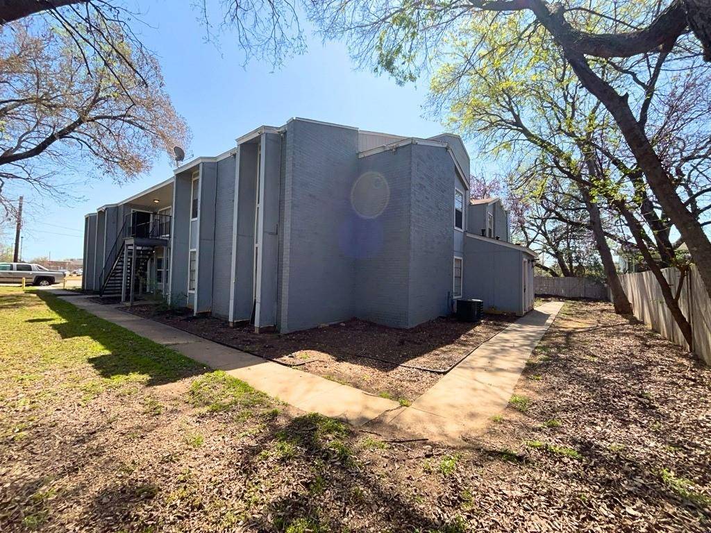 219 Fry Street #11, Denton, TX 76201