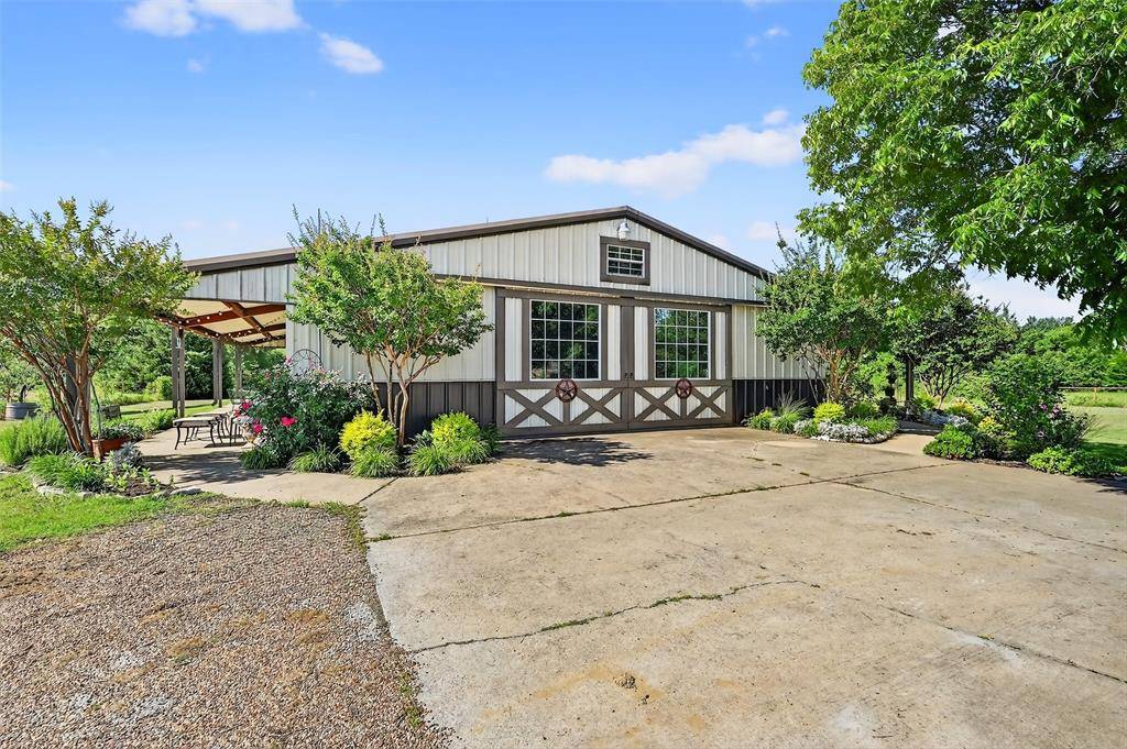 12041 Bell Road, Pilot Point, TX 76258