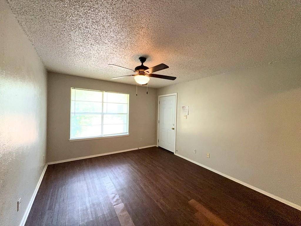 219 Fry Street #12, Denton, TX 76201