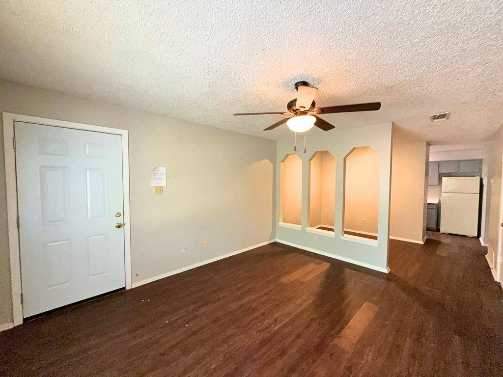 219 Fry Street #12, Denton, TX 76201