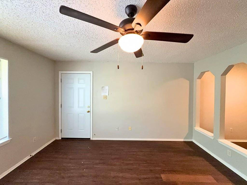 219 Fry Street #12, Denton, TX 76201