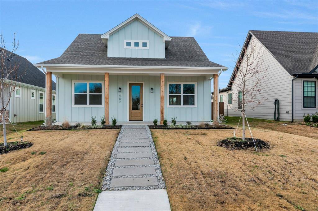 207 W 7th Street, Justin, TX 76247