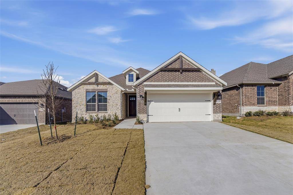 3511 Helena Street, Gainesville, TX 76240