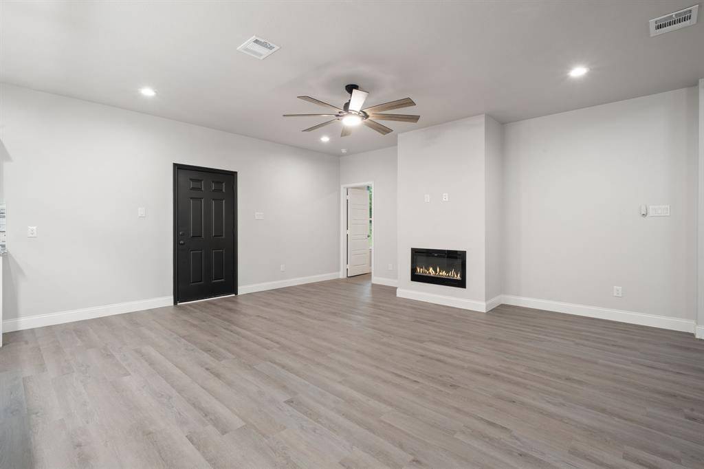 646 County Road 4109, Greenville, TX 75401
