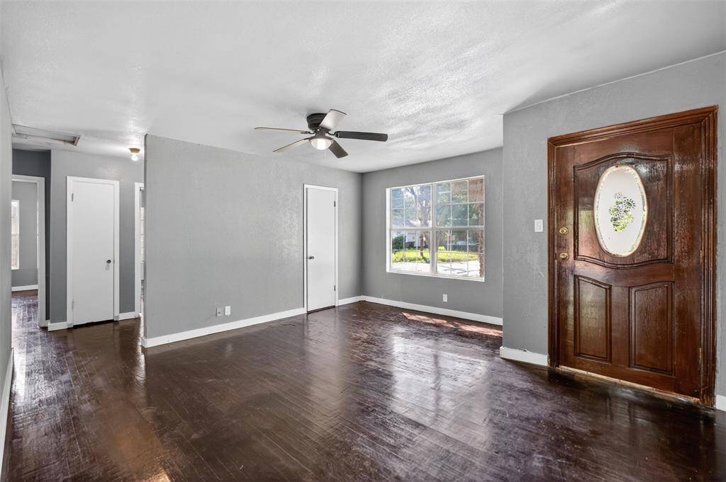 604 Graham Street, Cleburne, TX 76033