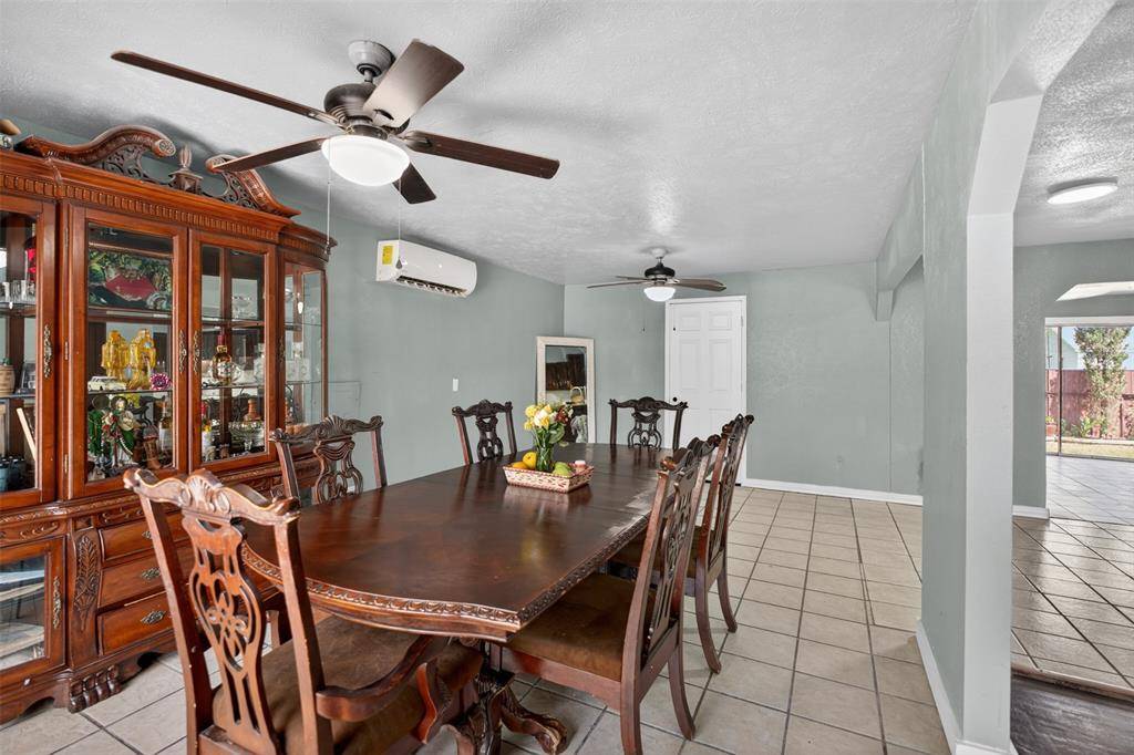 604 Graham Street, Cleburne, TX 76033