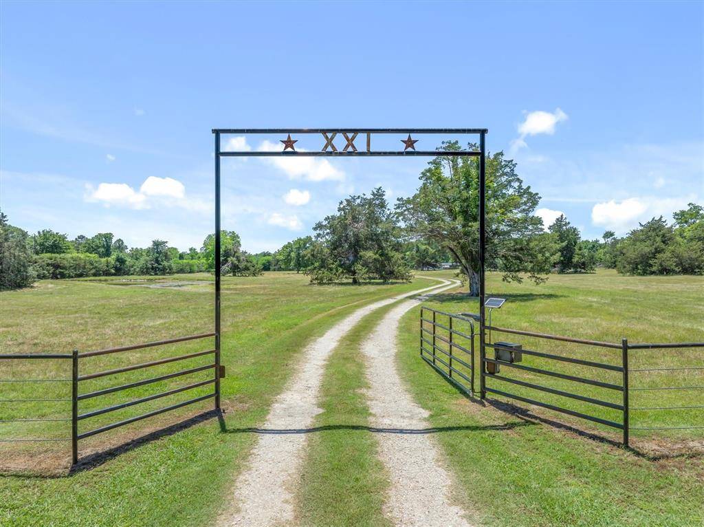6663 CLEARWATER RANCH Road, Wills Point, TX 75169