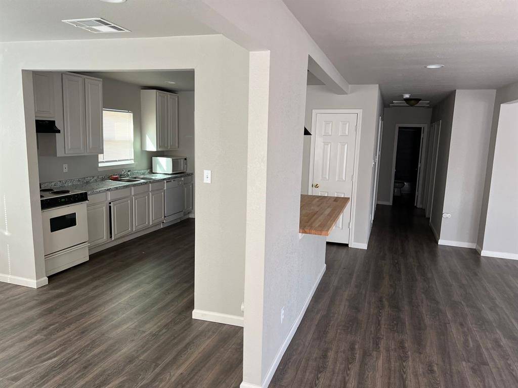 500 W Parkway Street #2, Denton, TX 76201