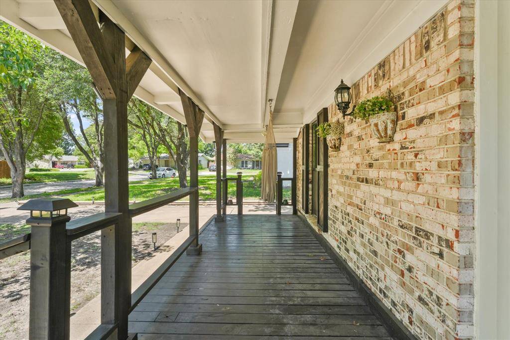 2795 Beechmont Drive, Dallas, TX 75228