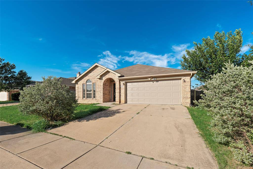 7437 Diamond Springs Trail, Fort Worth, TX 76123