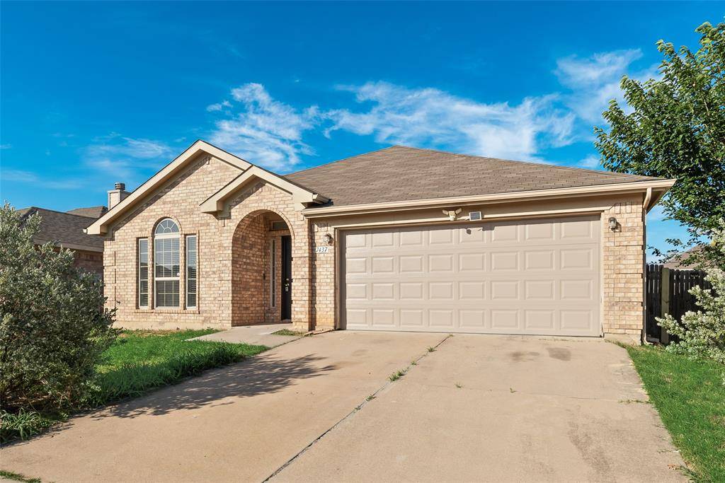 7437 Diamond Springs Trail, Fort Worth, TX 76123