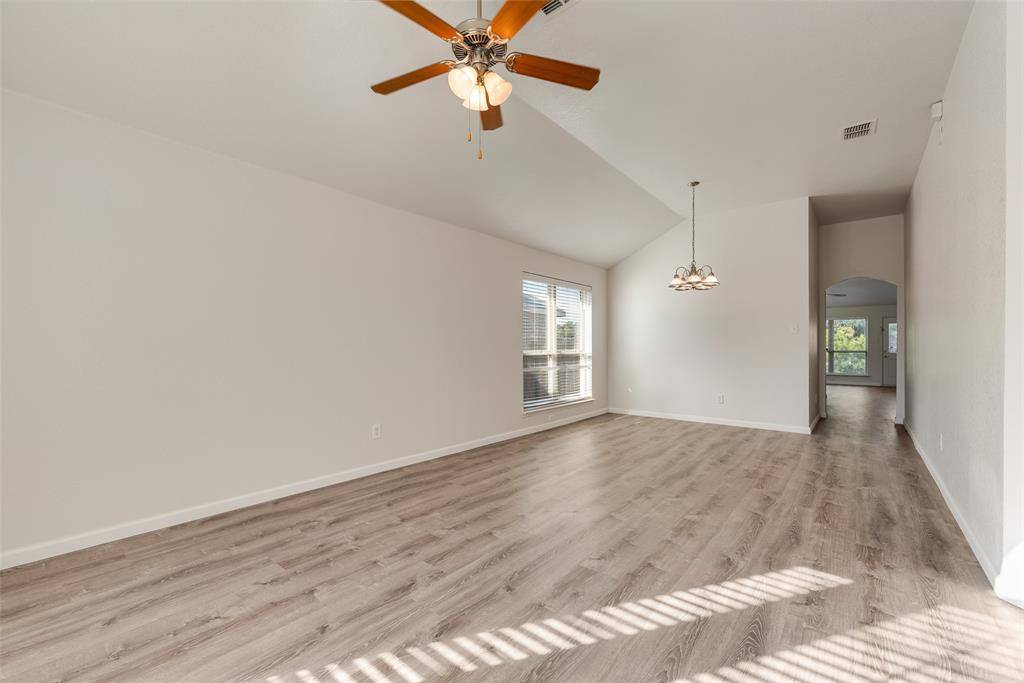 7437 Diamond Springs Trail, Fort Worth, TX 76123