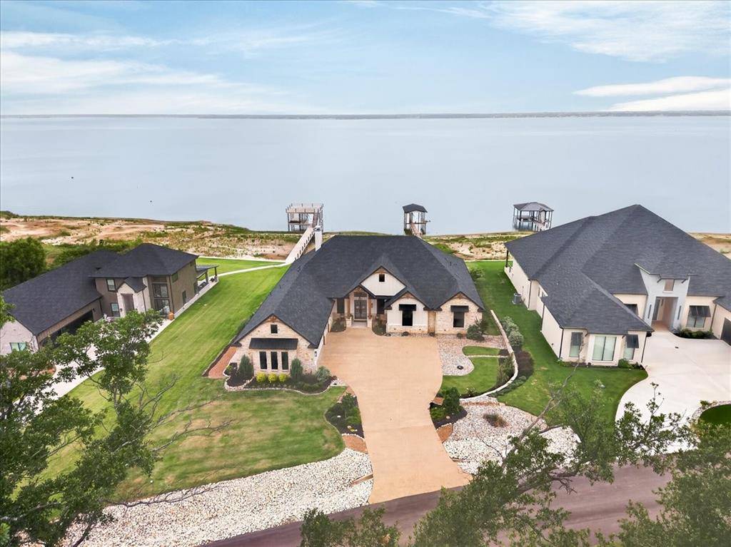 762 Sunset Court, Mabank, TX 75143