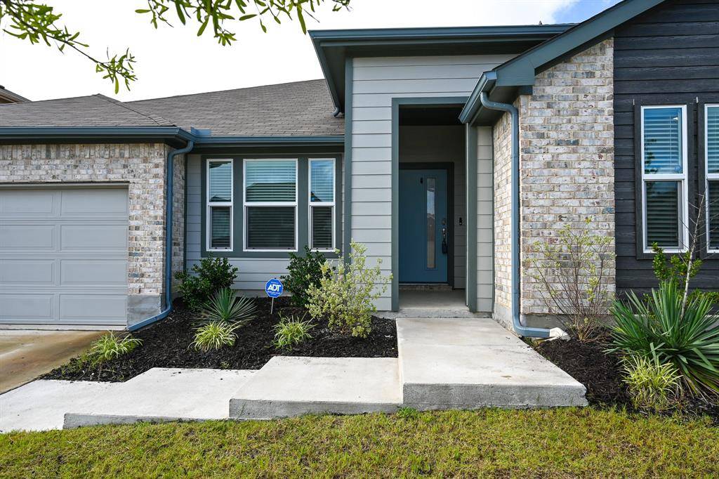 725 Golden Gate Park Road, Alvarado, TX 76009