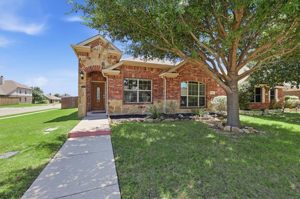 9024 Stewart Street, Cross Roads, TX 76227