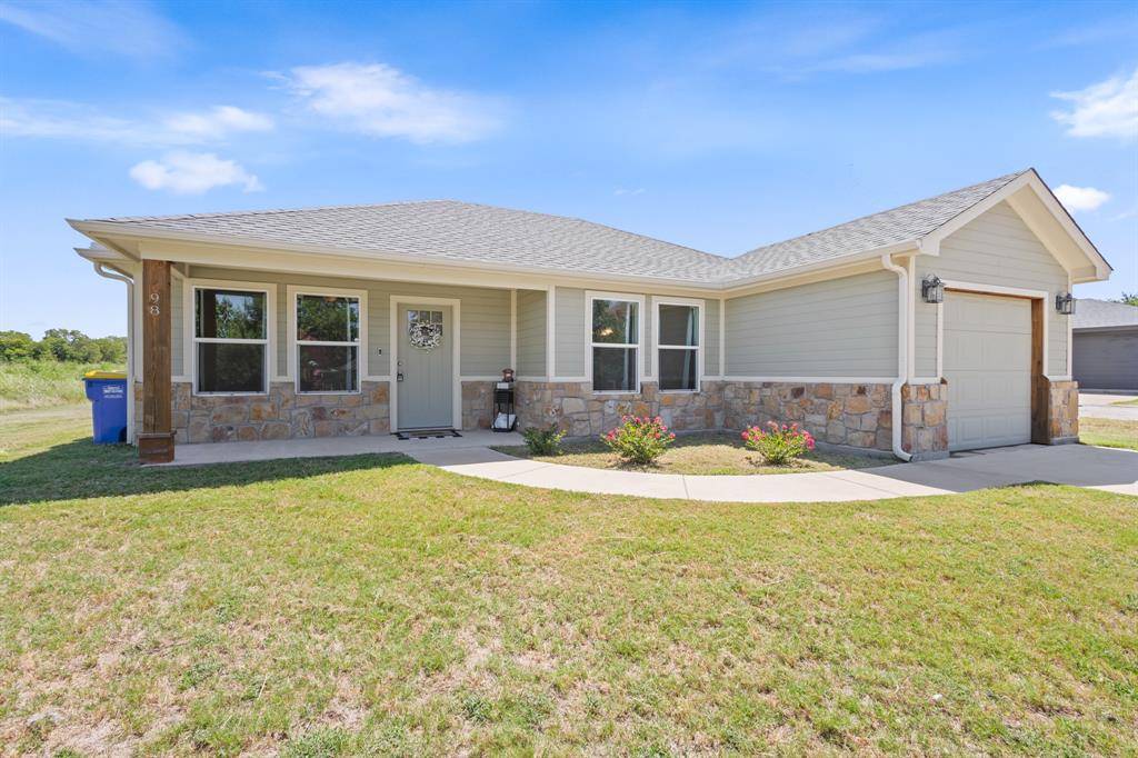 98 S Hickory Street, Venus, TX 76084