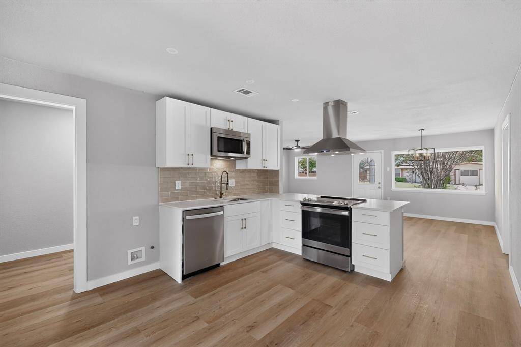 1125 Woodcrest Drive, Garland, TX 75040