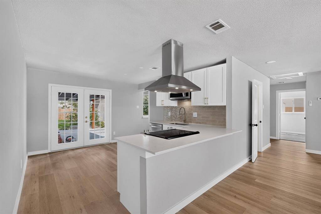 1125 Woodcrest Drive, Garland, TX 75040