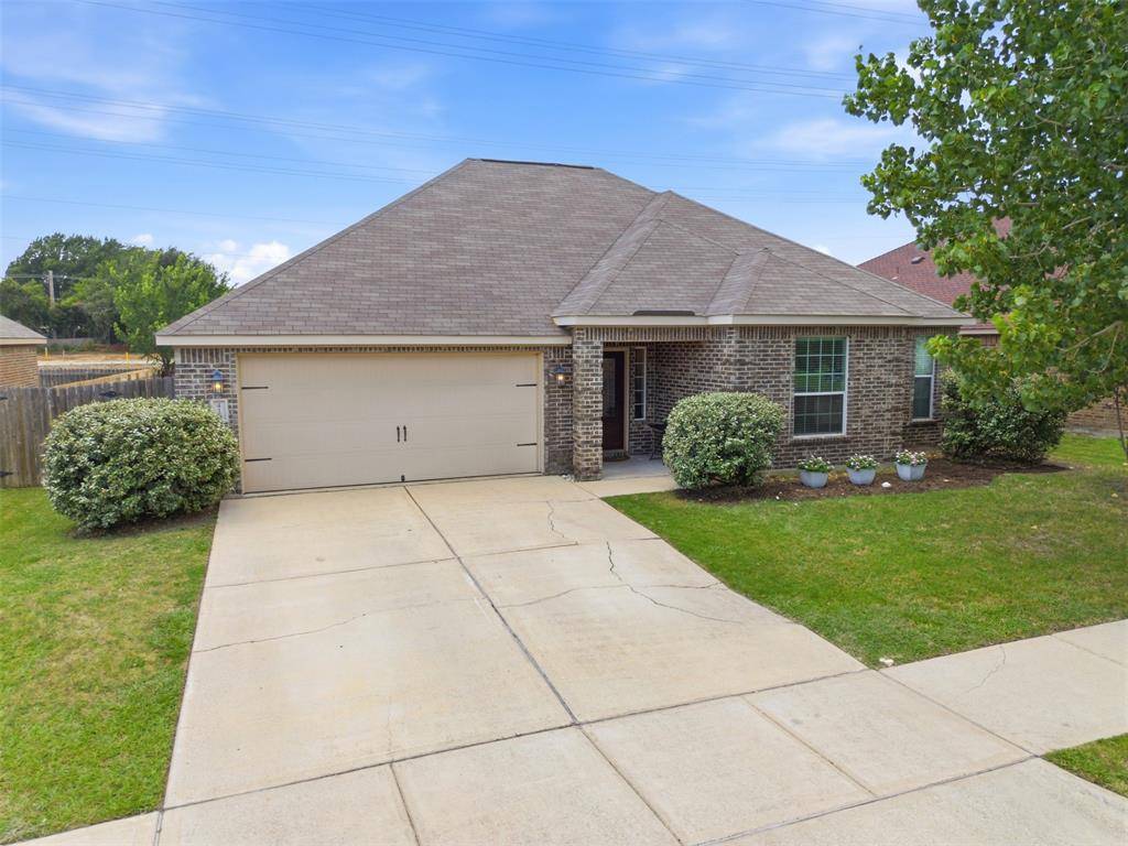 413 Water Oak, Denton, TX 76209